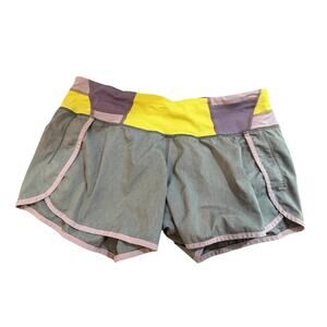 Lululemon shorts sz 8 gray loose fit yellow waist band